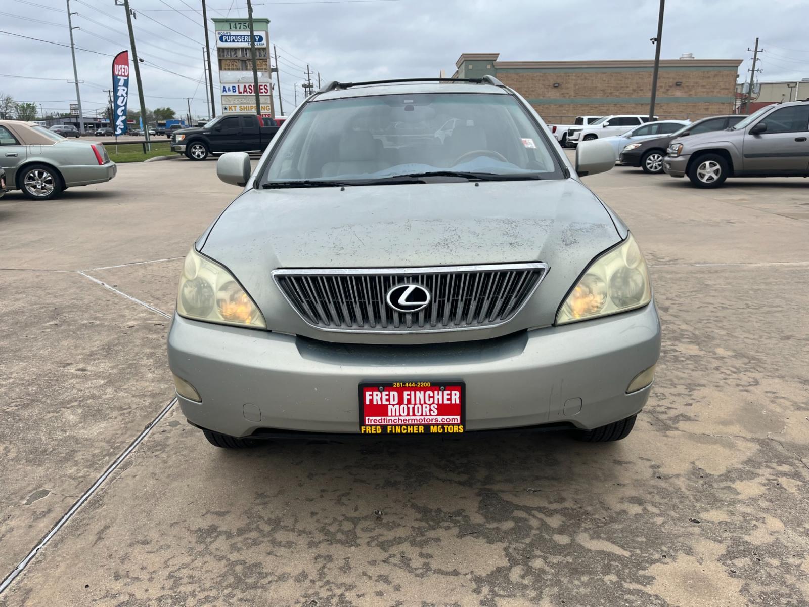 2004 SILVER /TAN Lexus RX 330 (JTJGA31U340) with an 3.3 engine, Automatic transmission, located at 14700 Tomball Parkway 249, Houston, TX, 77086, (281) 444-2200, 29.928619, -95.504074 - Photo #1